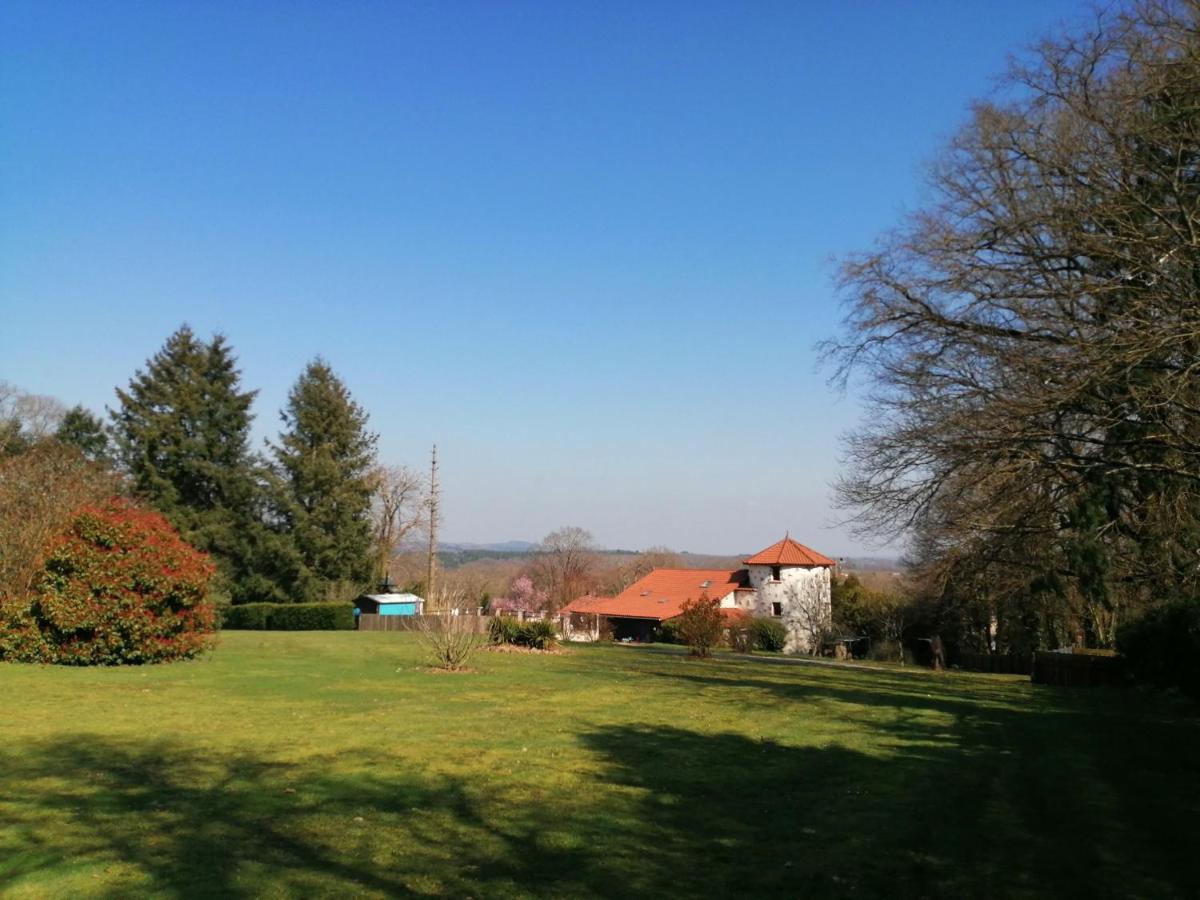 La Grange Ancienne Bed and Breakfast Montrollet Εξωτερικό φωτογραφία