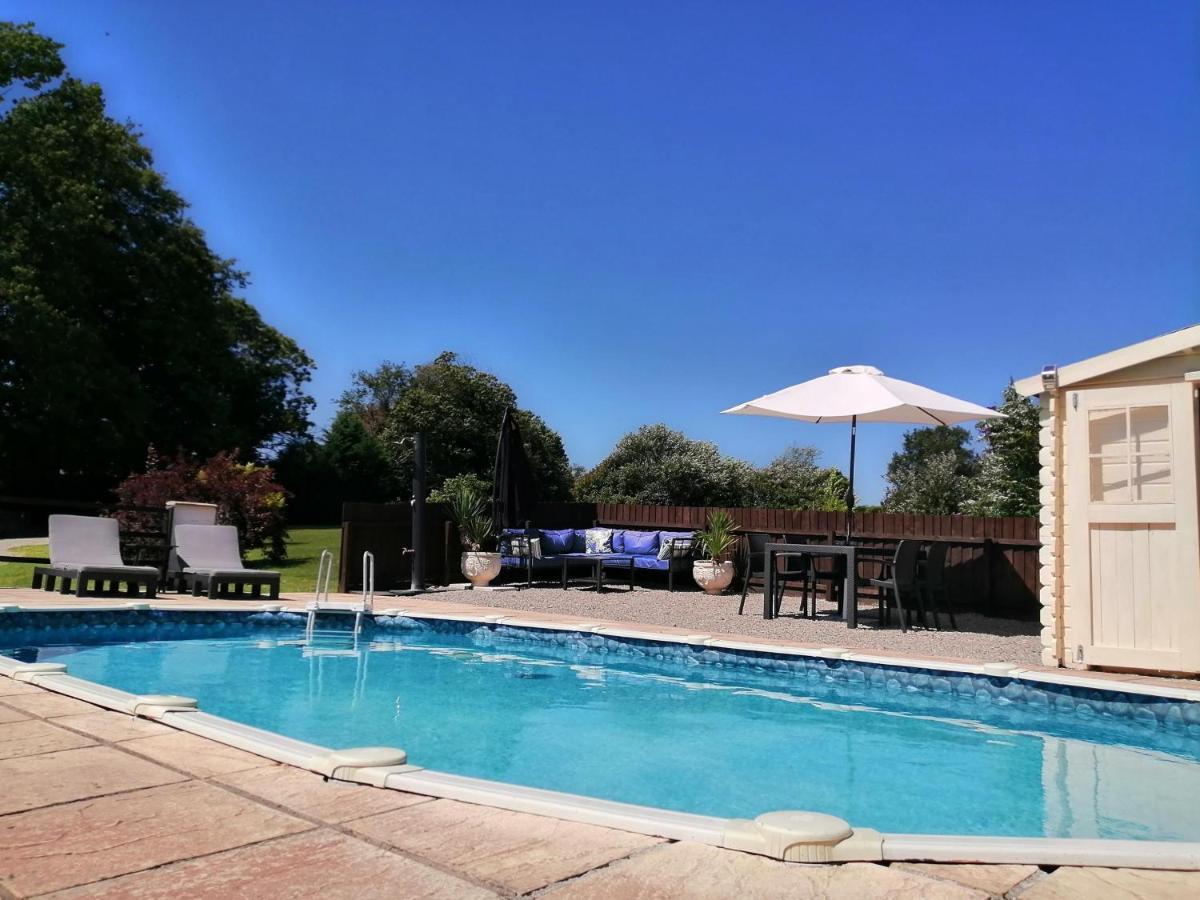 La Grange Ancienne Bed and Breakfast Montrollet Εξωτερικό φωτογραφία