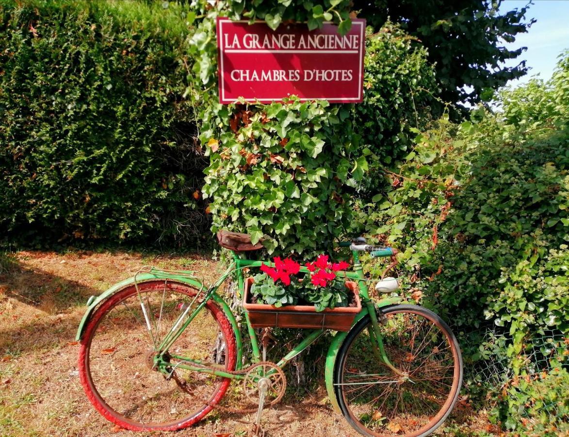 La Grange Ancienne Bed and Breakfast Montrollet Εξωτερικό φωτογραφία